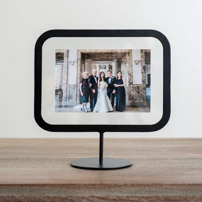 Black Rectangle Floating Picture Frame Stand, 4x6