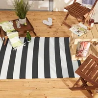 Black and White Rugby Stripe Outdoor Area Rug, 5x8