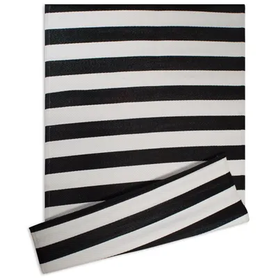 Black and White Rugby Stripe Outdoor Area Rug, 5x8