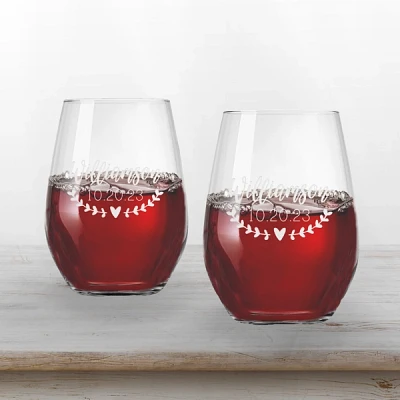 Personalized Laurel Heart Wine Glasses, Set of 2