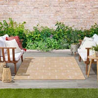 Beige & Ivory Quatrefoil Indoor/Outdoor Rug, 4x6