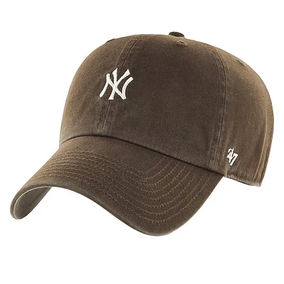 '47 Brand New York Yankees Small Logo Clean Up Cap in Brun Moyen, Cotton