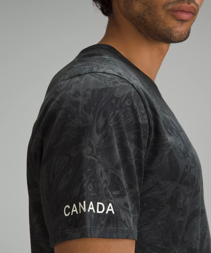 Team Canada lululemon Fundamental T-Shirt *COC Logo | Men's Short Sleeve Shirts & Tee's