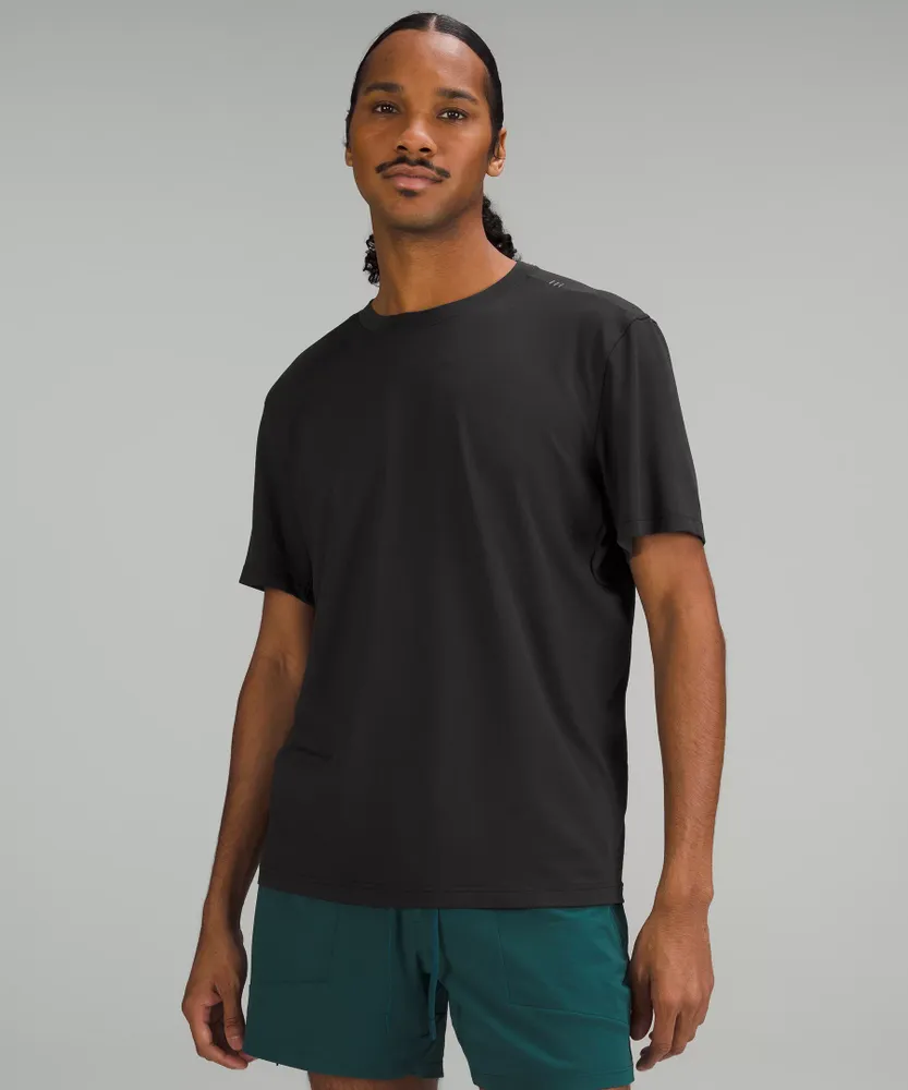 Lululemon athletica License to Train Relaxed Short-Sleeve Shirt, Men's  Short Sleeve Shirts & Tee's