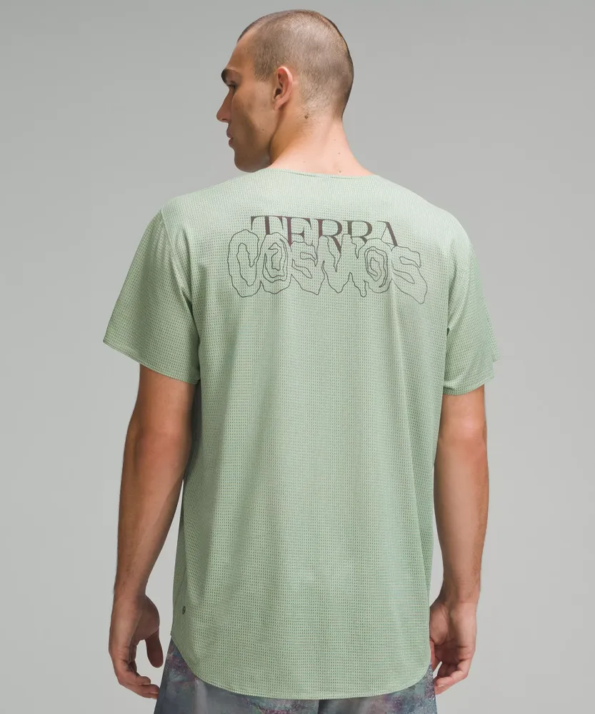 Lululemon lab Grid Mesh Training T-Shirt *Graphic, Men's Short Sleeve  Shirts & Tee's