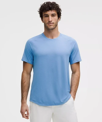 License to Train Short-Sleeve Shirt | Men's Short Sleeve Shirts & Tee's