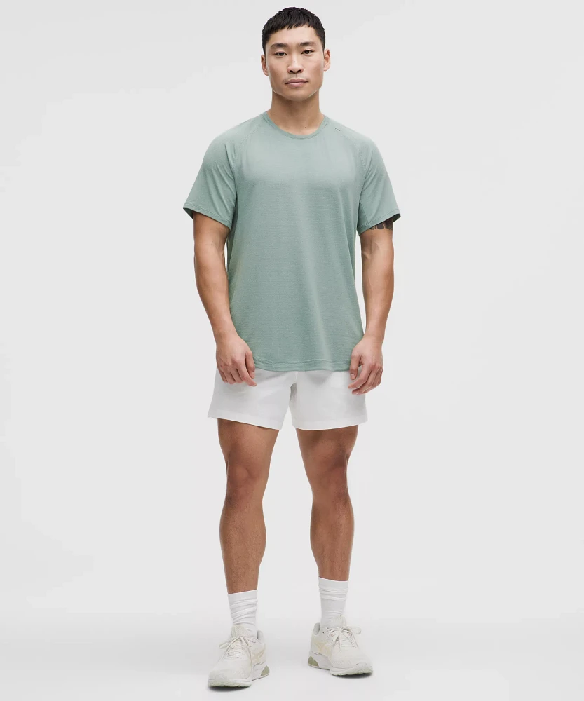 License to Train Short-Sleeve Shirt | Men's Short Sleeve Shirts & Tee's