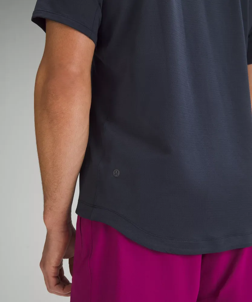 License to Train Short-Sleeve Shirt | Men's Short Sleeve Shirts & Tee's