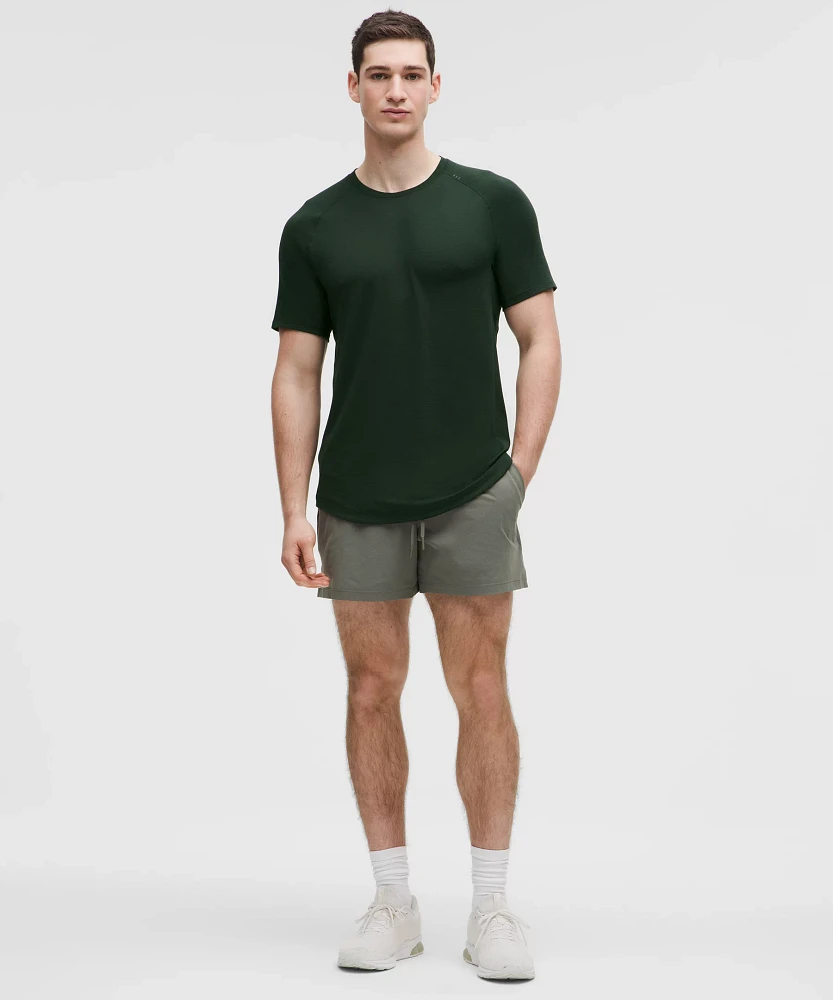 License to Train Short-Sleeve Shirt | Men's Short Sleeve Shirts & Tee's