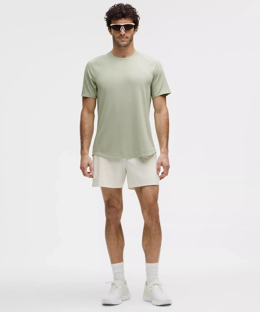 License to Train Short-Sleeve Shirt | Men's Short Sleeve Shirts & Tee's
