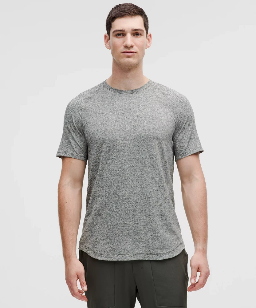 License to Train Short-Sleeve Shirt | Men's Short Sleeve Shirts & Tee's