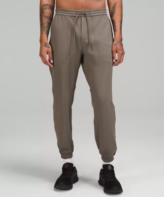 Relaxed-Fit Training Jogger | Men's Joggers