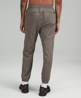 Relaxed-Fit Training Jogger | Men's Joggers