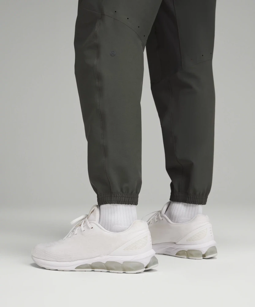 License to Train Jogger *Shorter | Men's Joggers