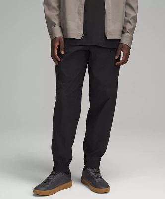 Lightweight Cargo Pocket Jogger | Men's Joggers