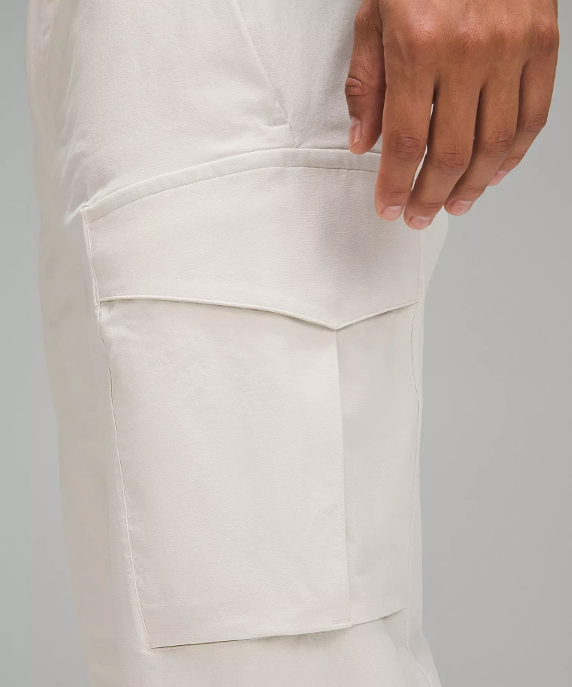 Stretch Cotton VersaTwill Relaxed-Fit Cargo Pant | Men's Trousers