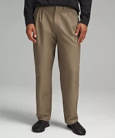 Utilitech Twill Relaxed Pleated Trouser | Men's Trousers