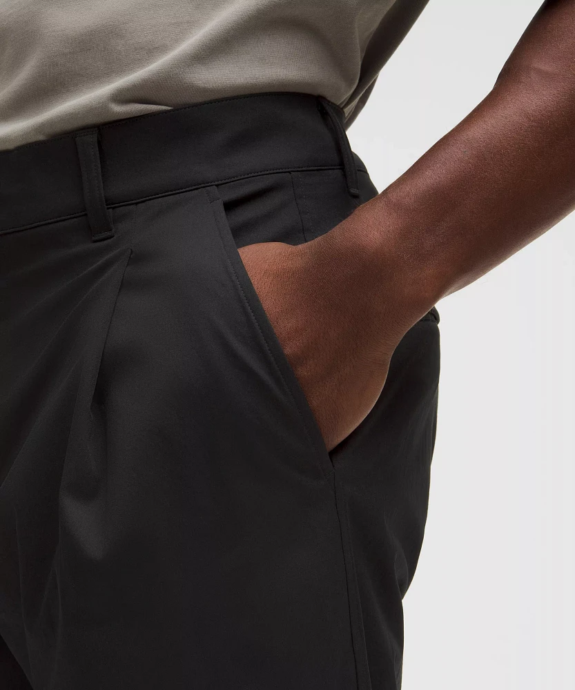 Woven Classic-Fit Pleated Trouser *Regular | Men's Trousers