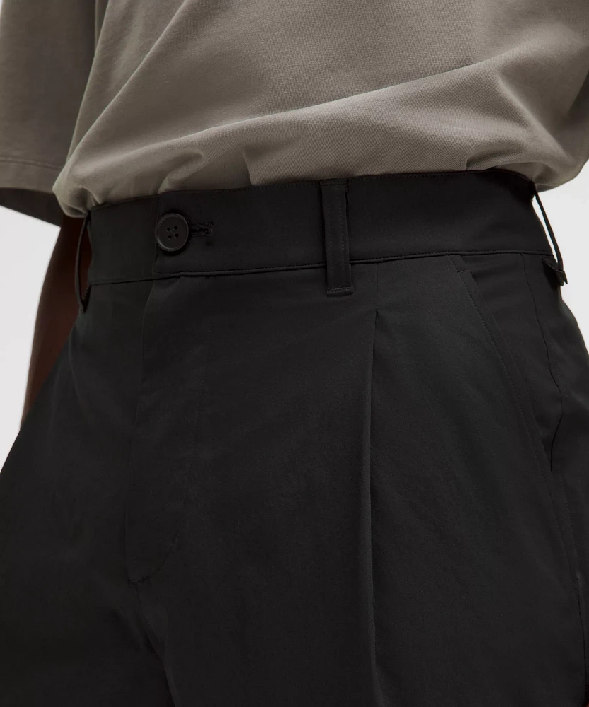 Woven Classic-Fit Pleated Trouser *Regular | Men's Trousers