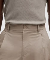Woven Classic-Fit Pleated Trouser *Regular | Men's Trousers