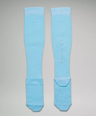 Men's MicroPillow Compression Knee-High Running Sock *Light Cushioning | Socks