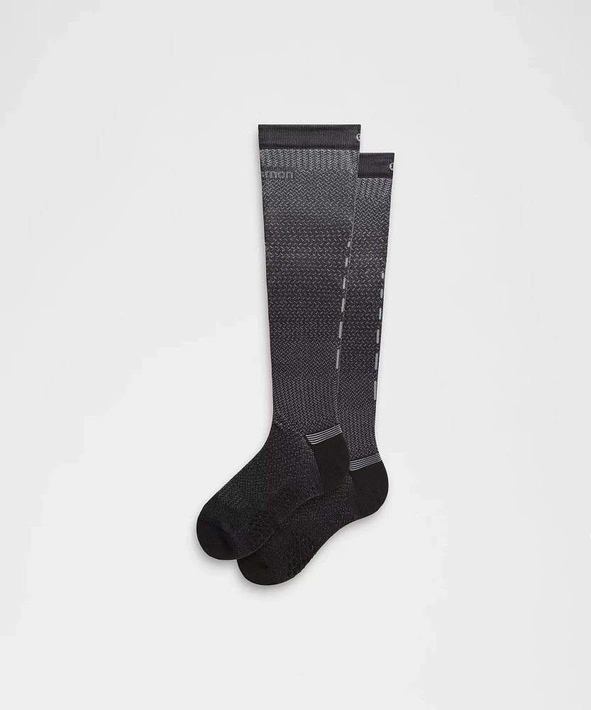 Men's MicroPillow Compression Knee-High Running Socks *Light Cushioning |