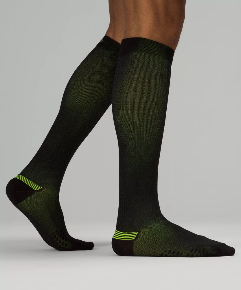 Men's MicroPillow Compression Knee-High Running Socks *Light Cushioning |