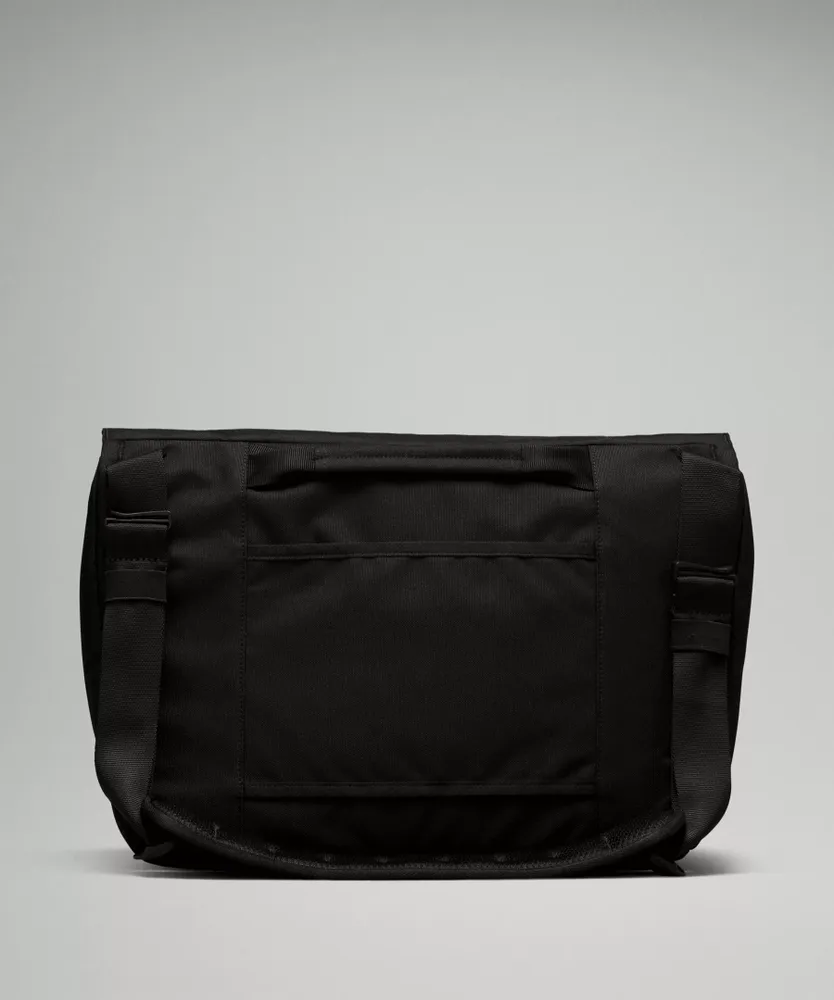 Lululemon athletica Cruiser Duffle Bag 50L, Men's Bags,Purses,Wallets