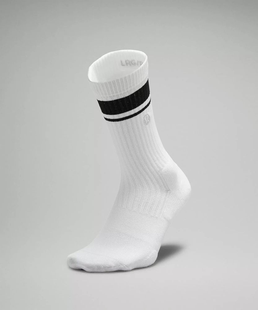 Men's Daily Stride Ribbed Comfort Crew Socks *Stripe |