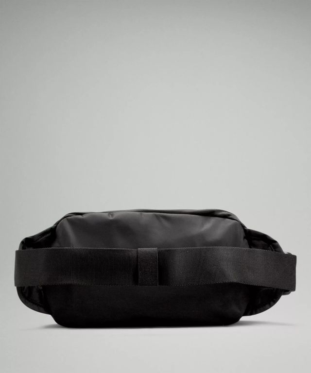 Wunderlust Belt Bag 1.8L, Unisex Bags,Purses,Wallets