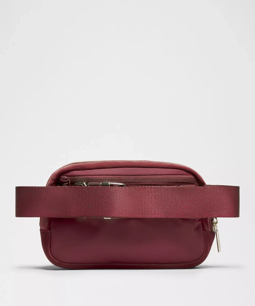 Everywhere Belt Bag 1L *Velour | Unisex Bags,Purses,Wallets