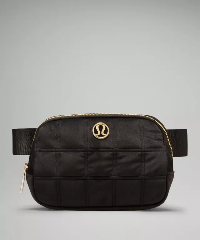 Lululemon athletica Everywhere Belt Bag 1L *Manifesto Print, Unisex  Bags,Purses,Wallets