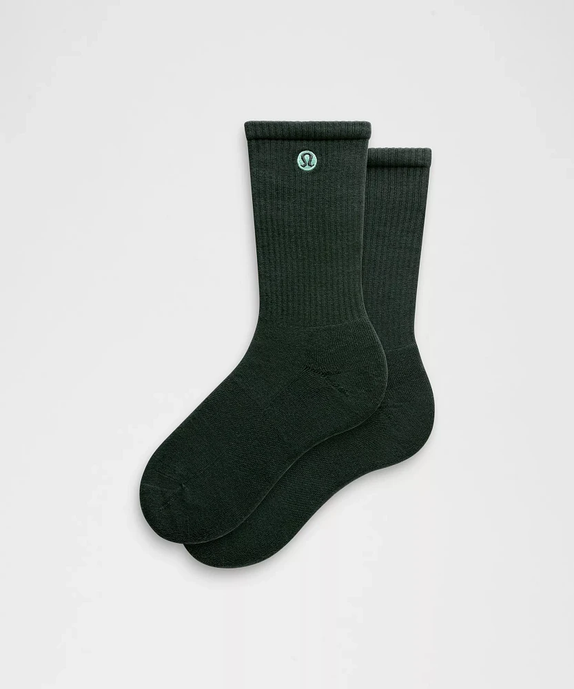 Unisex Daily Essential Crew Socks | Men's