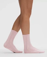 Unisex Pointelle Quarter Socks | Men's