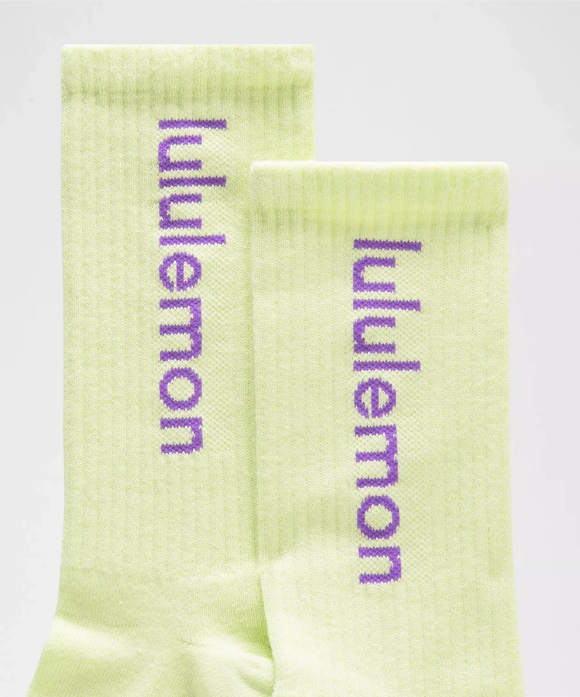 Unisex Daily Essential Crew Socks Wordmark *3 Pack | Men's