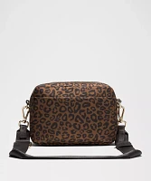 Everywhere Crossbody Bag 2L *Metal Hardware | Men's Bags,Purses,Wallets
