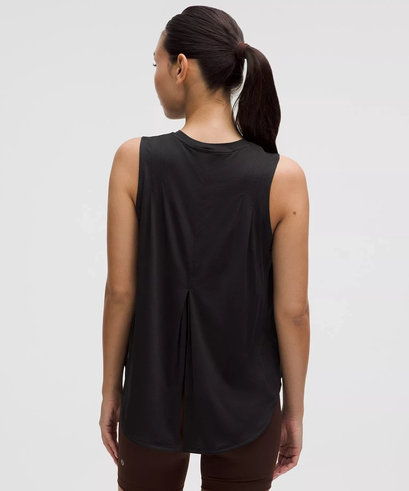 Lightweight Split-Back Training Tank Top | Women's Sleeveless & Tops
