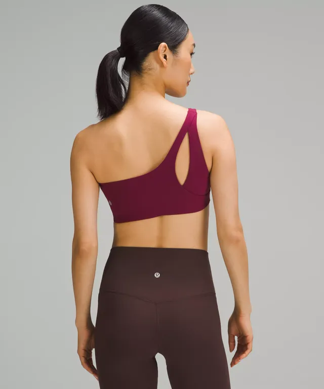 head to toe @lululemon rocking the ribbed nulu asymmetrical yoga bra,  sculpt cropped tank, fast and free high rise pockets , swiftly tech