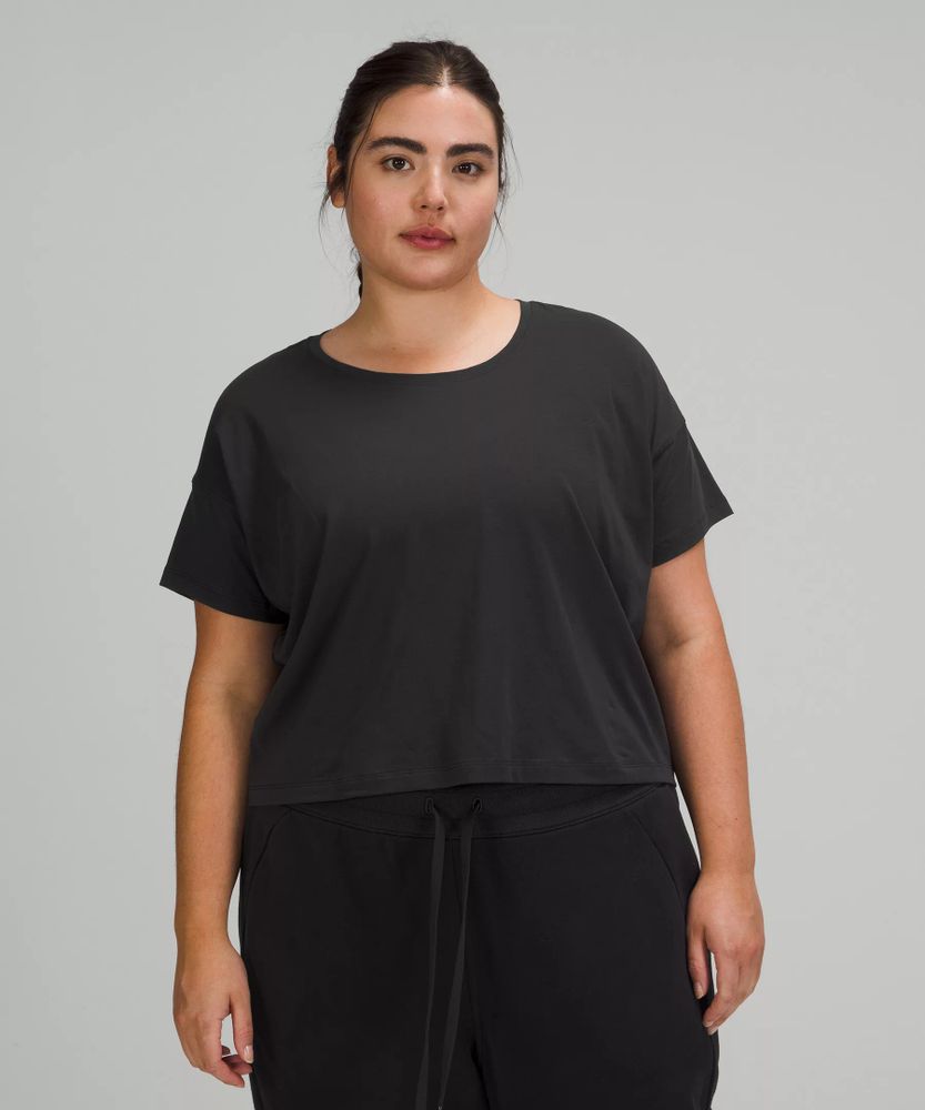 Cates Cropped T-Shirt | Women's Short Sleeve Shirts & Tee's