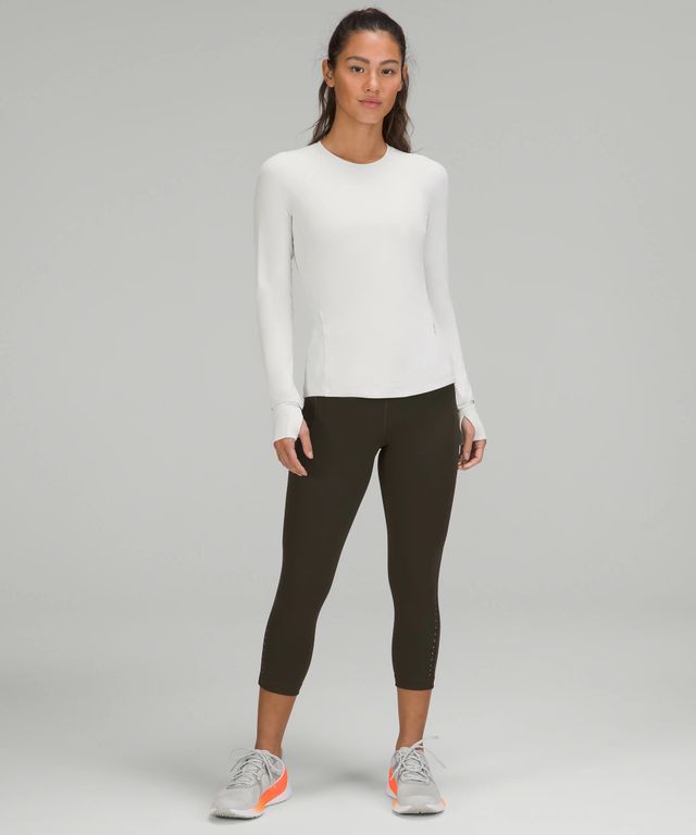 Just hopped on the Lulu train Y'all I'm obsessed! 25” aligns in grey diamond  dye (8) w/ open back ribbed long sleeve shirt (8)! : r/lululemon