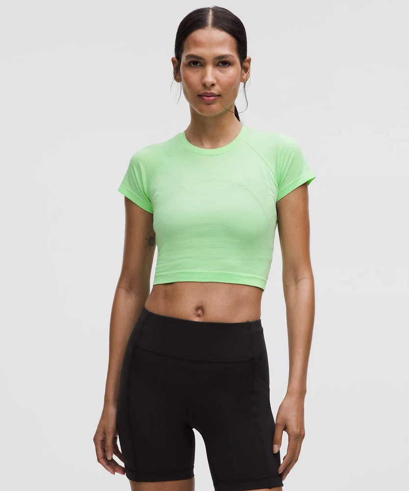 Swiftly Tech Cropped Short-Sleeve Shirt 2.0 | Women's Short Sleeve Shirts & Tee's
