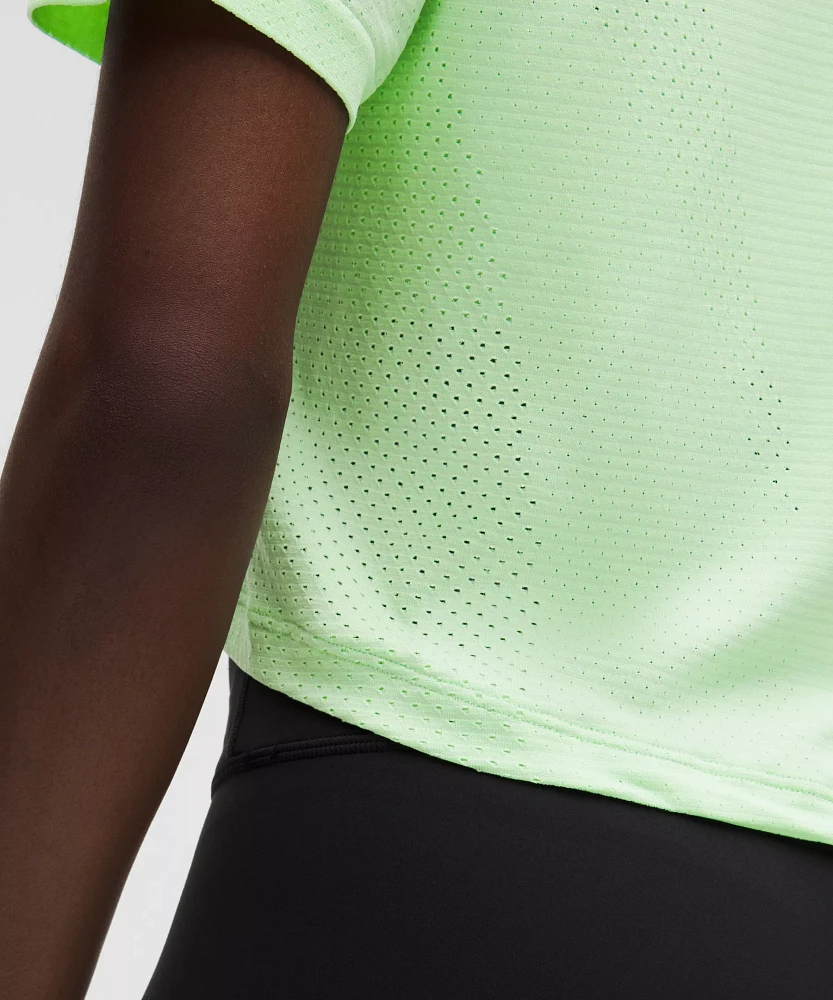 Swiftly High-Low Cropped Short-Sleeve Shirt | Women's Short Sleeve Shirts & Tee's