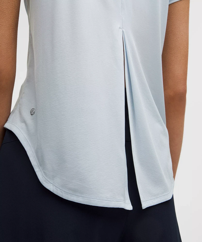Lightweight Split-Back Training T-Shirt | Women's Short Sleeve Shirts & Tee's
