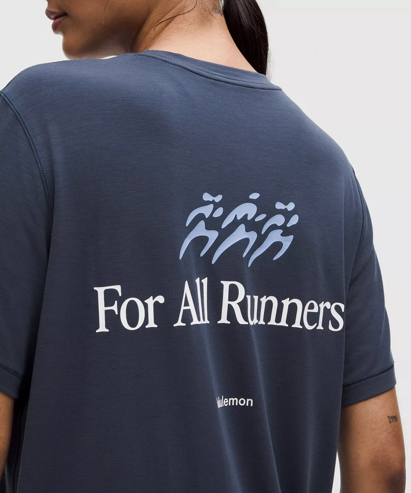 Jersey Training Short-Sleeve Shirt *Run Graphic | Women's Short Sleeve Shirts & Tee's