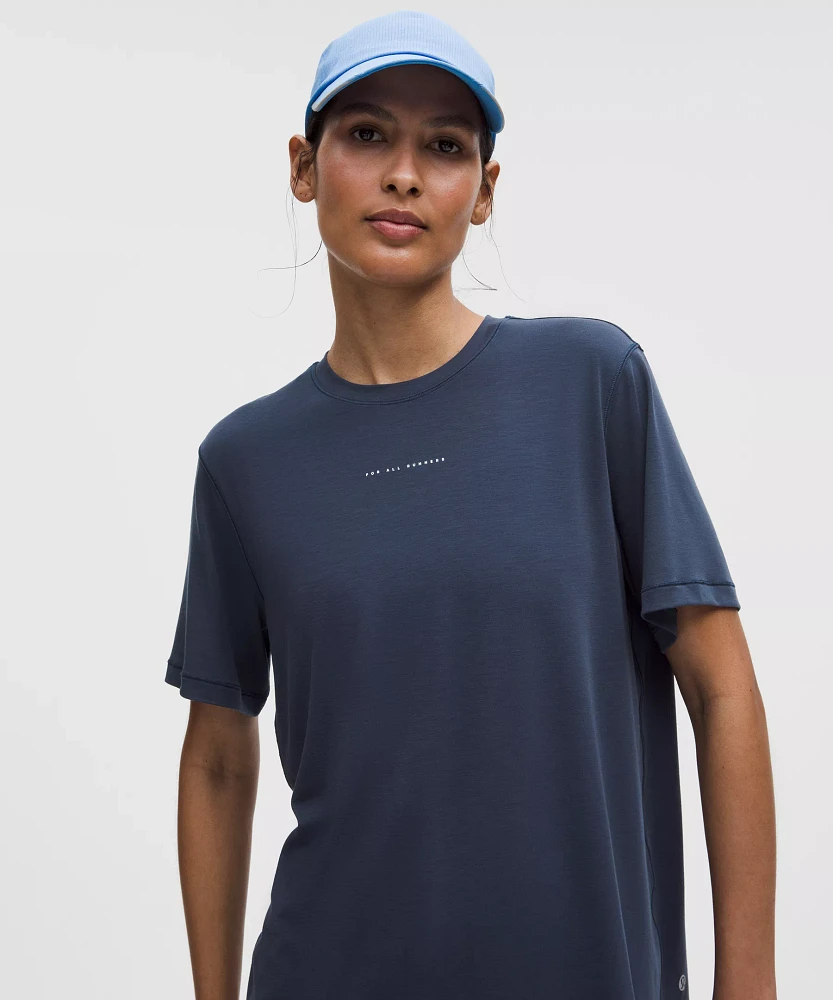 Jersey Training Short-Sleeve Shirt *Run Graphic | Women's Short Sleeve Shirts & Tee's