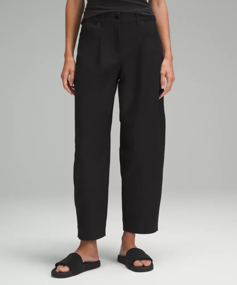 City Sleek Mid-Rise Barrel-Leg Pant *Light Utilitech | Women's Trousers