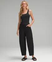 City Sleek Mid-Rise Barrel-Leg Pant *Light Utilitech | Women's Trousers