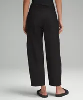 City Sleek Mid-Rise Barrel-Leg Pant *Light Utilitech | Women's Trousers