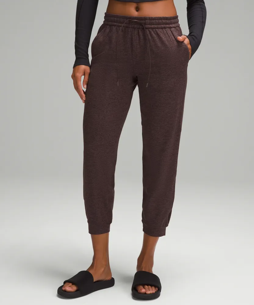 Soft Jersey Classic-Fit Mid-Rise Jogger | Women's Joggers