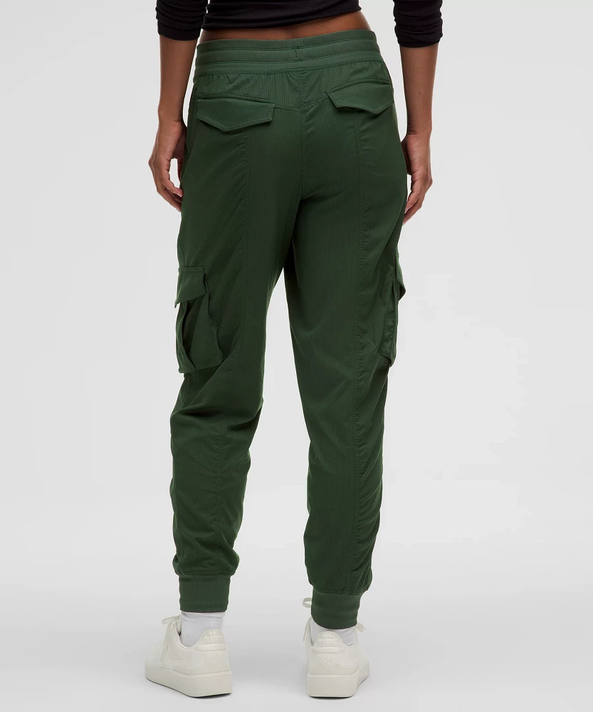 Dance Studio Relaxed-Fit Mid-Rise Cargo Jogger | Women's Joggers